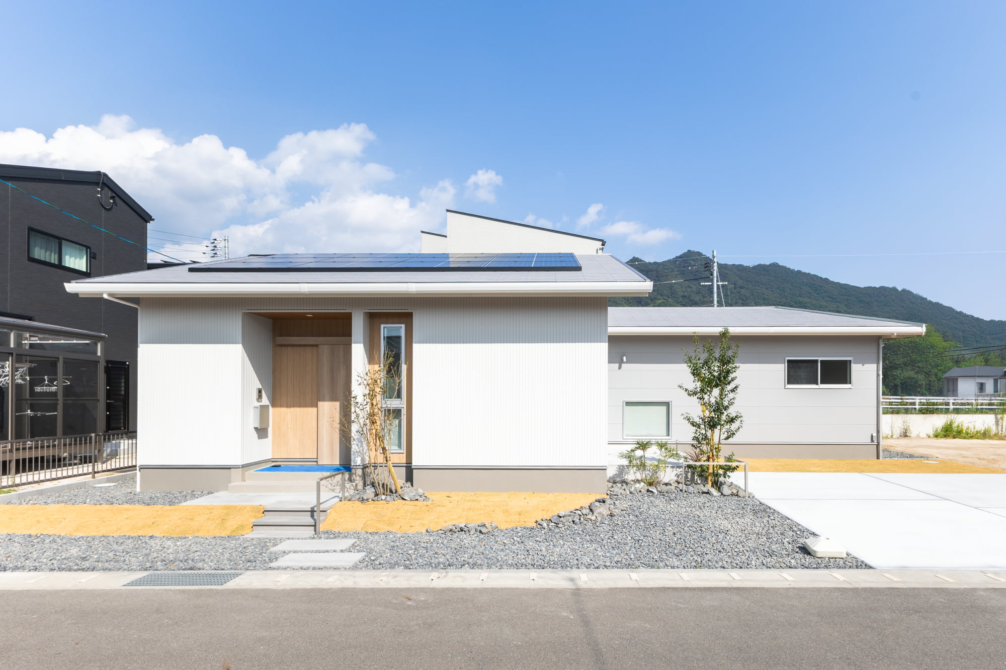 自然と暮らすシンプルナチュラルな平屋