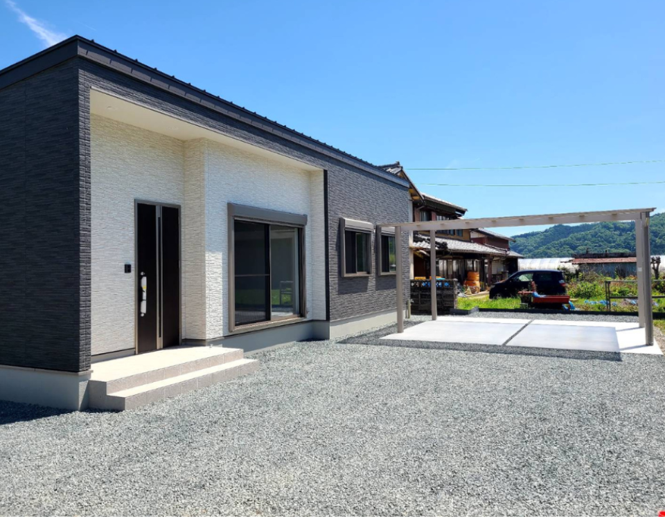 『重厚感のある平屋』