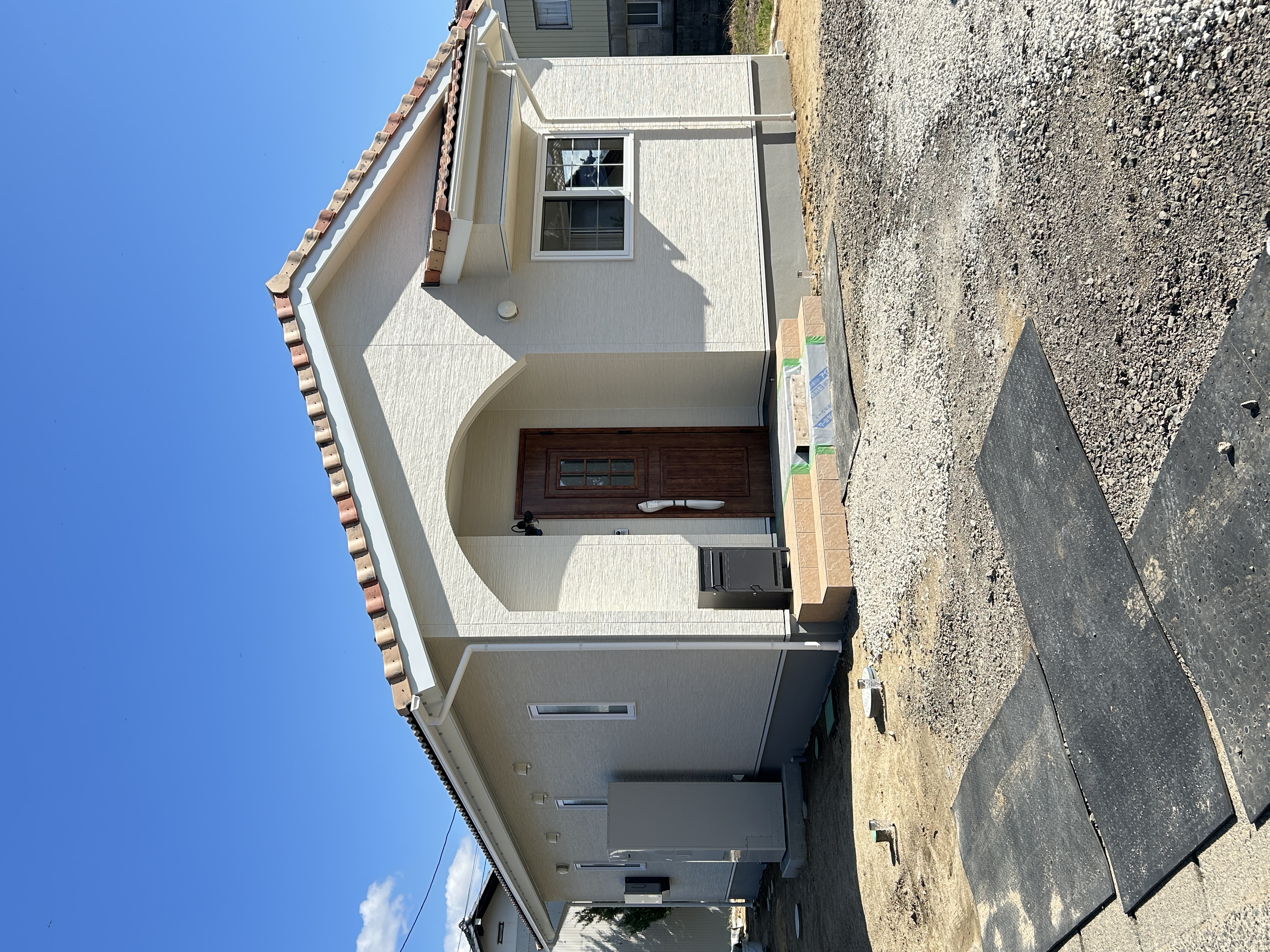 ネコちゃんたちとと心地よく暮らす♪ 20坪の可愛い南欧風外観の平屋